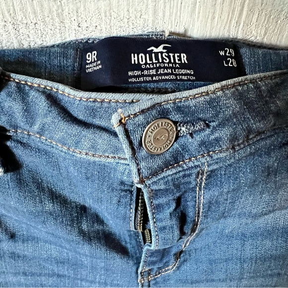 Hollister distressed jeans - Picture 3 of 3